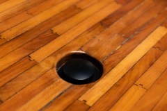 lesena-kad-woodmerize-detajl-talnega-odtoka-push-click